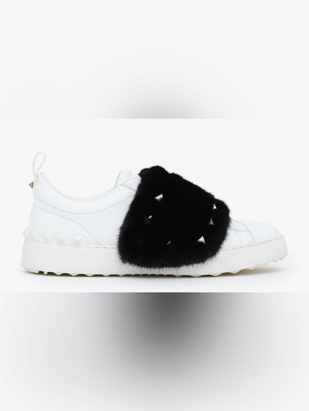 VALENTINO WHITE ROCKSTUD
SNEAKERS WITH BLACK FUR SIZE 40